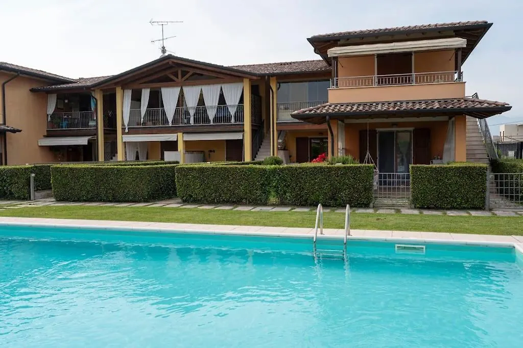 Apartment Appartamento La Terrazza In Residence Con Piscina Raffa